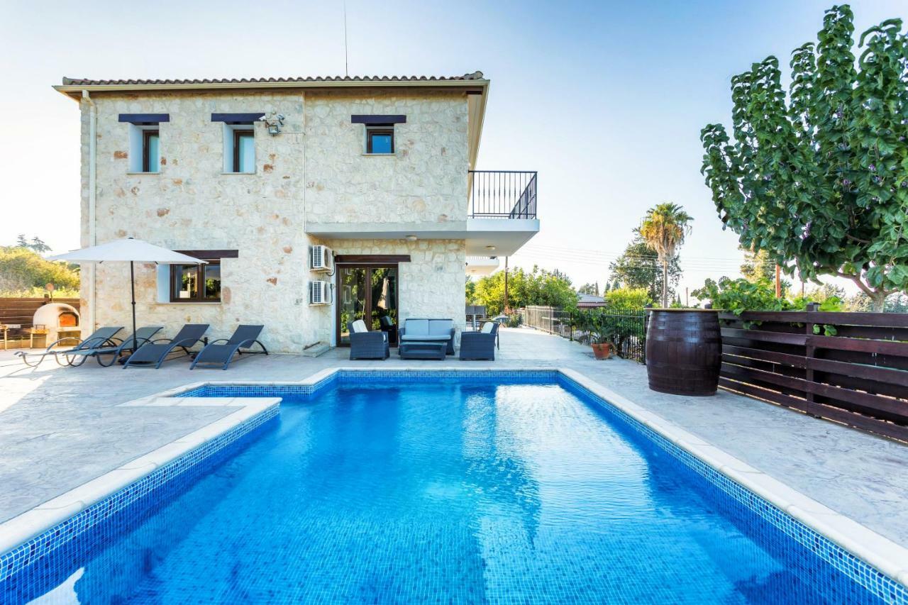 Villa Nikolina Dhrousha Exterior photo